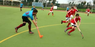 Bude's men push leaders close while Bude's ladies lose at Tavistock