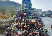 Seaside themed Christmas tree