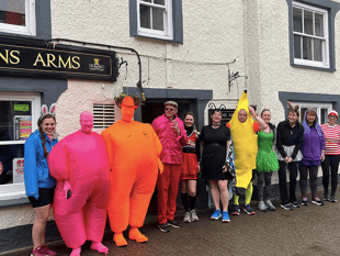 ‘Amazing’ response as runners bring splash of colour to town