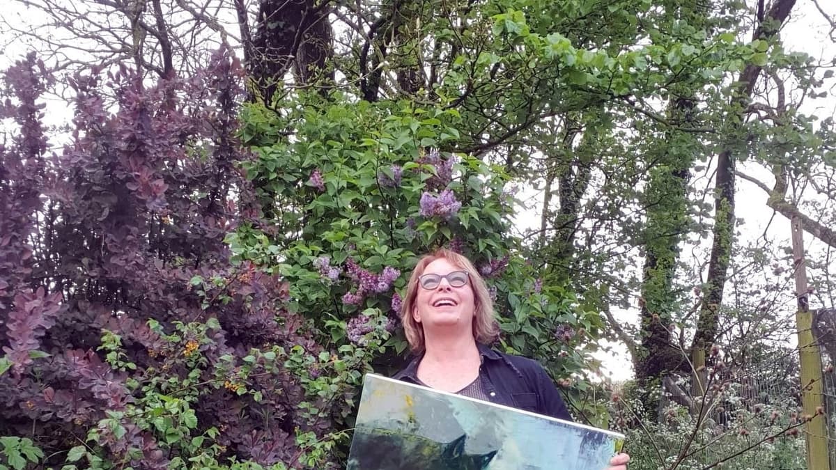 Pyworthy artist to exhibit equestrian paintings budetoday.co.uk