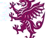 Abell stands down as Somerset captain