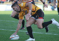 Moyle returns as Pirates face second-place Knights