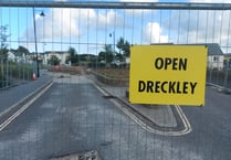 Fed up resident decorates Wainhomes closed road in Bodmin