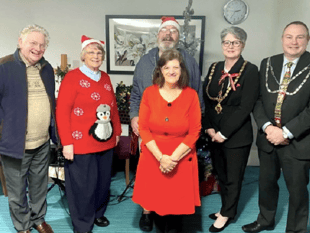 Launceston care home filled with song for carol concert 