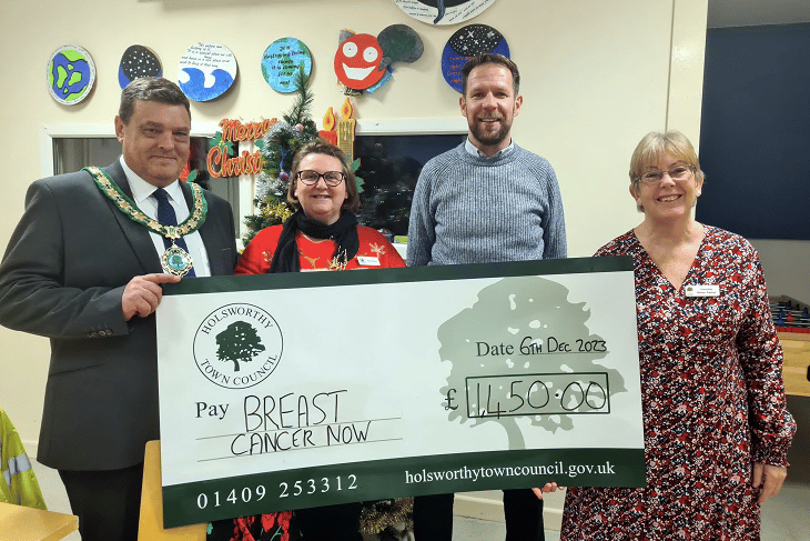 Holsworthy mayor cheque presentation