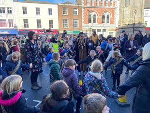 Hundreds of students celebrate St Piran's Day with town parade