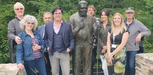 Liskeard Radio: Attended Jethro statue unveiling