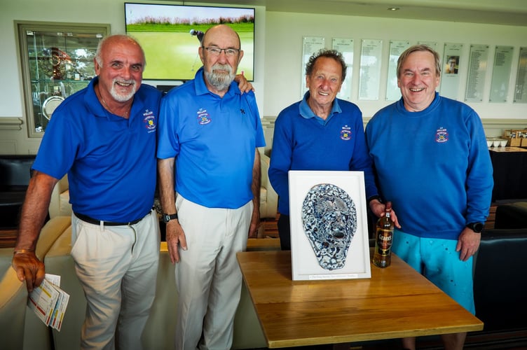 Captain Chris de Beaufort (sculptor), Nigel Coulson-Stevens, Tony Hurley and winner, Rob Parsonage.