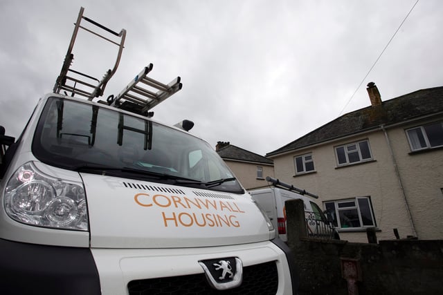 Three quarters of social housing has no or partial floor coverings