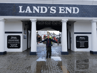 Man walks length of country to raise money for Bude Sea Pool