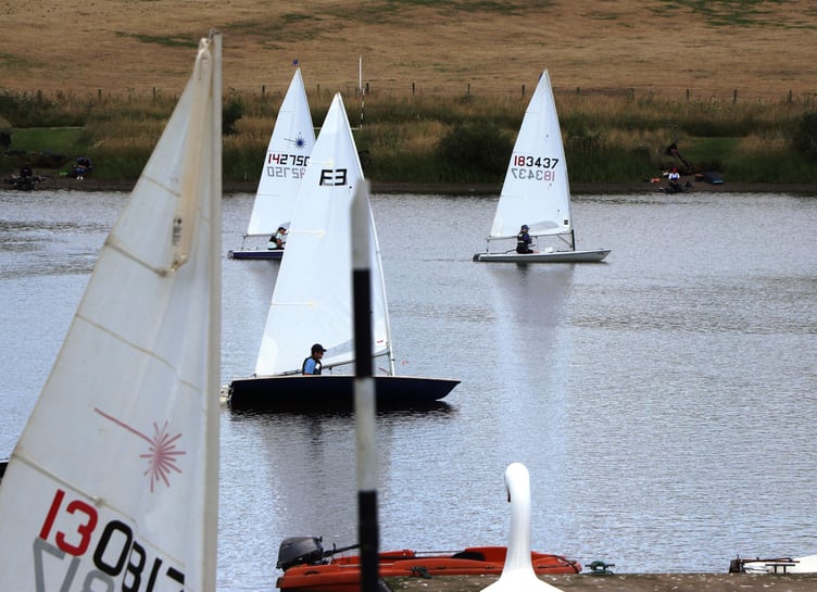 Linda Spiller (Laser 183437) aces starting a race of super-light winds.