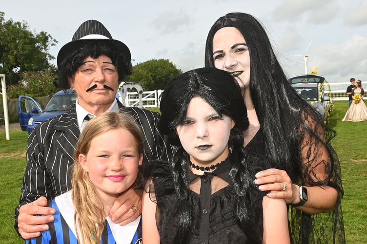 The Burdens Family Lynn, Vicki,Macie and Maggie