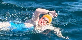 Swimmer tackles the English Channel powered by Jelly Babies