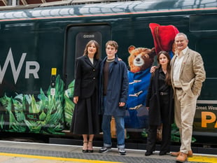 Stars of new Paddington film help unveil special livery on GWR train