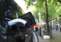 Electric vehicle costs deter UK motorists despite falling prices
