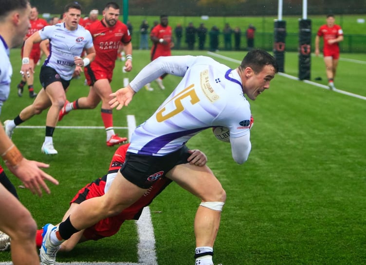 Pirates' full-back Will Trewin is about to score. Picture: Brian Tempest