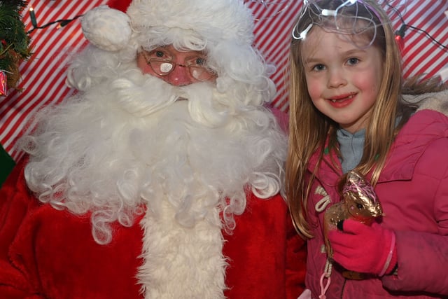 Large crowds enjoy festive treats 