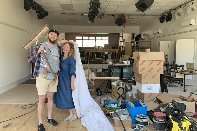 It's all hands on deck as local couple Ellie and Edd pitch in with the local Calstock community to get the village ready for their wedding. (Picture: Ellie Robinson-Carter)