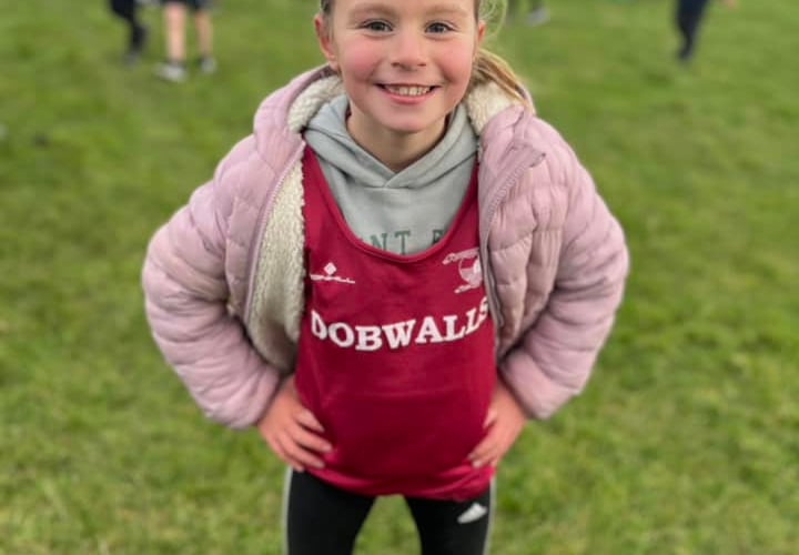 Ella-Rae running for Dobwalls School