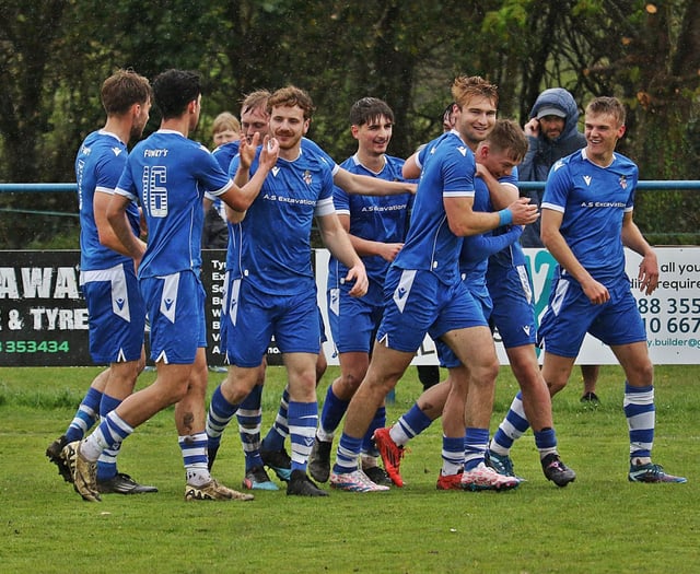 Seasiders impress despite derby defeat to Holsworthy