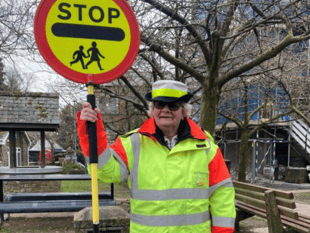 'Lollipop lady' to cross over into retirement 