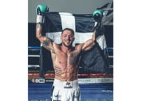 Newquay fighter determined to get back in the ring before Christmas