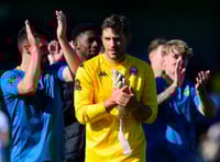 Shot-stopper Lavercombe extends Truro City contract
