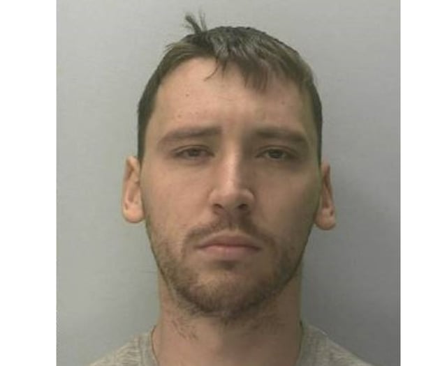 Police appeal for information on wanted Liskeard man