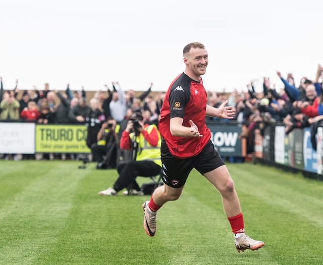Truro secure Jephcott signing ahead of National League debut