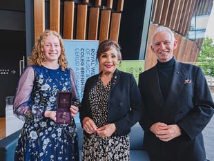 Musician presented with King's harpist brooch for excellence