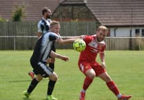 Pearce and Sharpe earn Magpies comfortable win at Millbrook