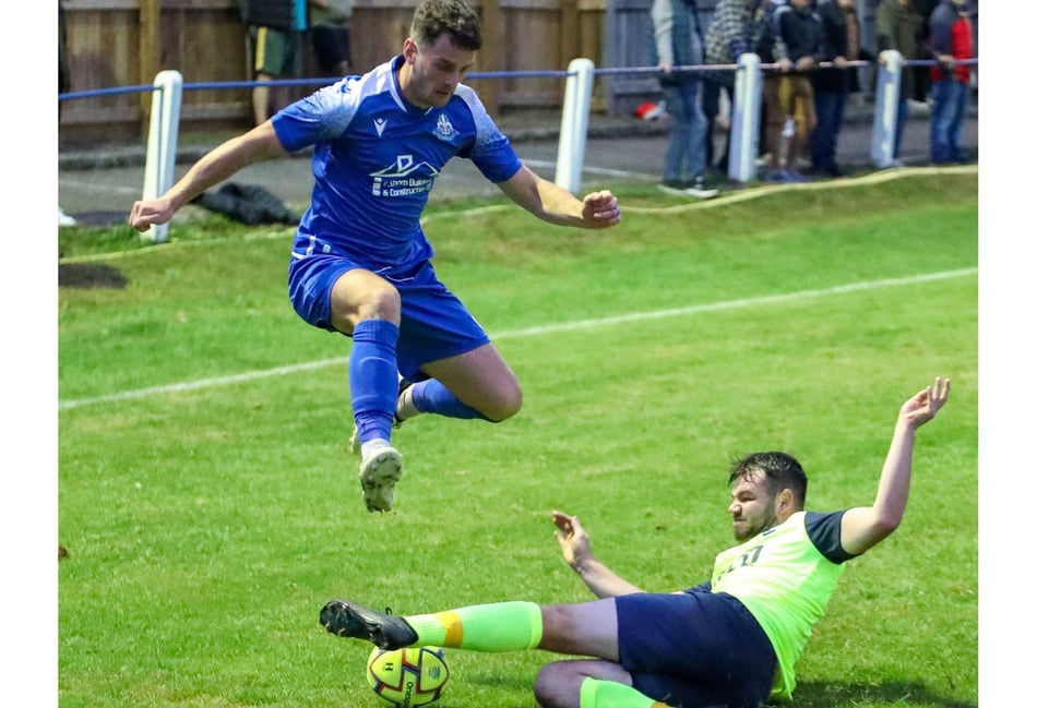 Camels narrowly beaten on penalties by high-flying Bovey Tracey