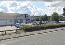 Armed police called in Launceston following blade report