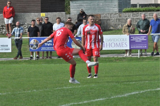 Middleton’s delight as confident Newquay knock out holders