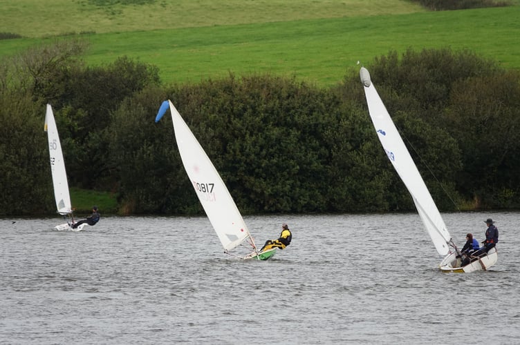 Sailing at Upper Tamar Lake.
