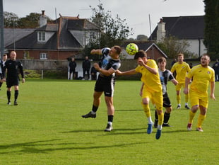 Magpies secure three points after dominant display