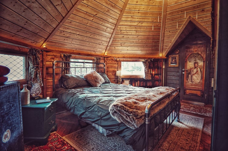 The Wizards Cauldron, located in the Cornish countryside. A couple has built a Harry Potter Airbnb - near the shooting location of the new TV series.The Wizards Cauldron, located in the Cornish countryside has been set up by husband and wife Stewart, 63, and Lucy Farmer, 61. The couple who moved from Kent three years ago dreamt of building an original Airbnb that would display their love for the movies.The living room is set out as Hagrid's Hut - with stone wallpaper, a fireplace, a pumpkin patch and a variety of magical creatures. 
