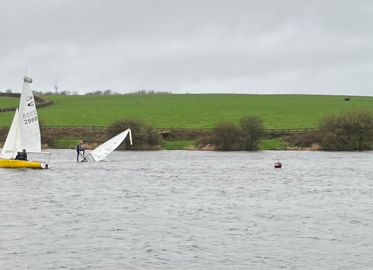 Sailing UPPer Tamar Lake.