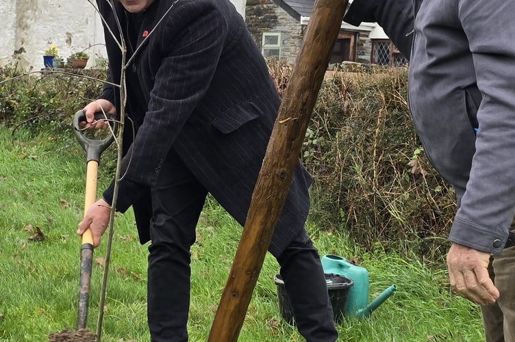 Rev Oseias Da Silva and Trevor Stephens