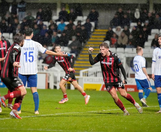Truro beaten late on at play-off chasing Hartlepool United