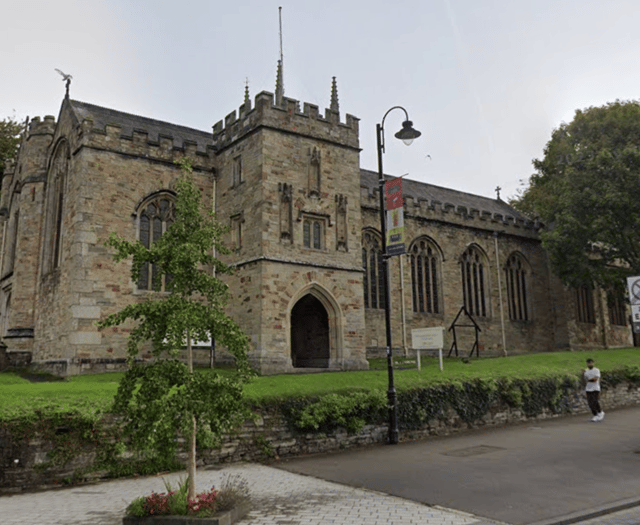 Musical trio to take new live show to Bodmin church