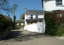 Henwyn tyller/Place names: Rosenithon