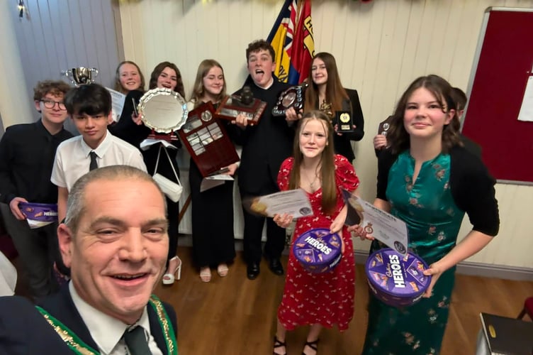 Cllr Jon Hutchings, mayor of Holsworthy pictured with Holsworthy ACF cadets (Picture: Cllr Jon Hutchings)