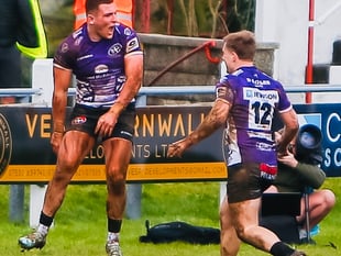 Moody helps inspire Pirates back to winning ways against Exiles