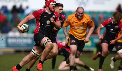 Pirates ease past Chinnor to maintain top six push