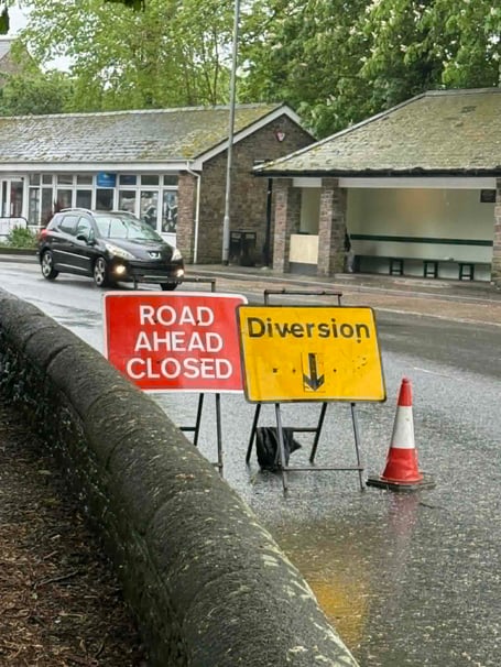 The road closure on one of the town's main roads has caused confusion (Picture: Cllr Jon Hutchings)