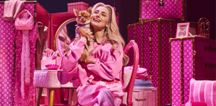 Review: Legally Blonde at Hall for Cornwall