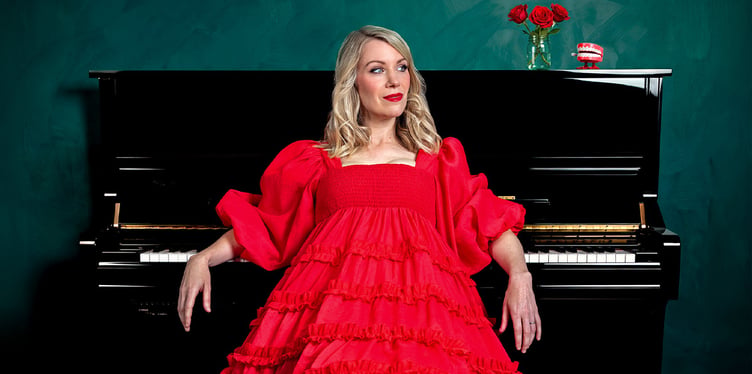 Rachel Parris.