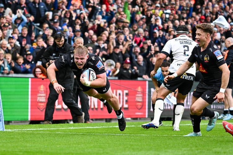 Hooker Max Norey dives over for one of the four tries scored by Exeter Chiefs in their win against Saracens (Picture: Exeter Chiefs)