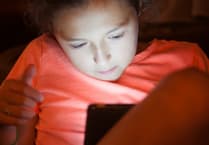 Kirstie Newton: Debate sparks over UK social media ban for under 16s